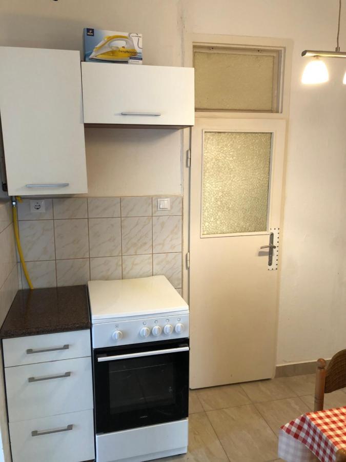 Apartman Becsi Utca Sopron Exterior photo